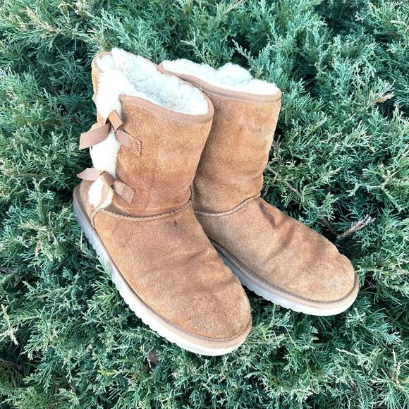 Koolaburra by UGG Women's Victoria Short Winter Boots Size 10 Chestnut Brown - Picture 3 of 15